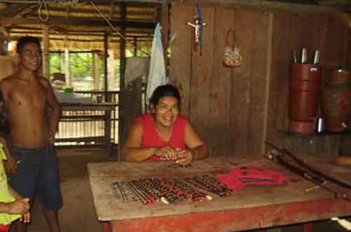 munduruku_woman