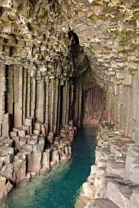 sacred_cave2