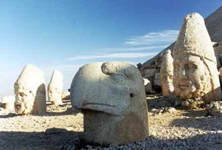 mtnemrutstoneheads