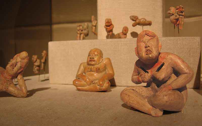 olmecfigurines